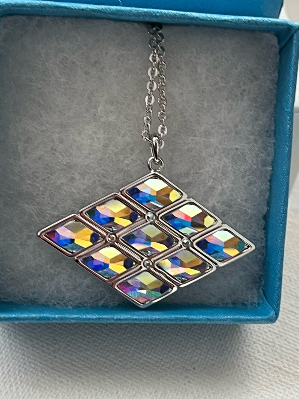 Swarovski Touchstone Crystal Aurora Borealis Geometric Pendant Necklace BNIB - Picture 6 of 6